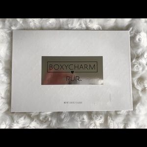 Lightly used Pür x Boxycharm eyeshadow Palette